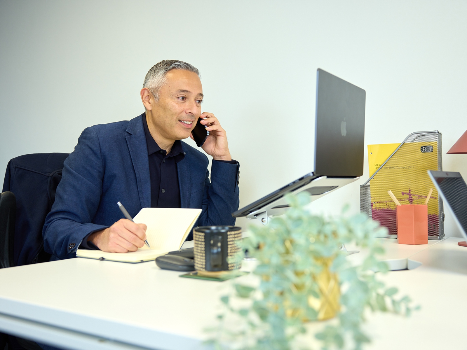 Employee at worktation